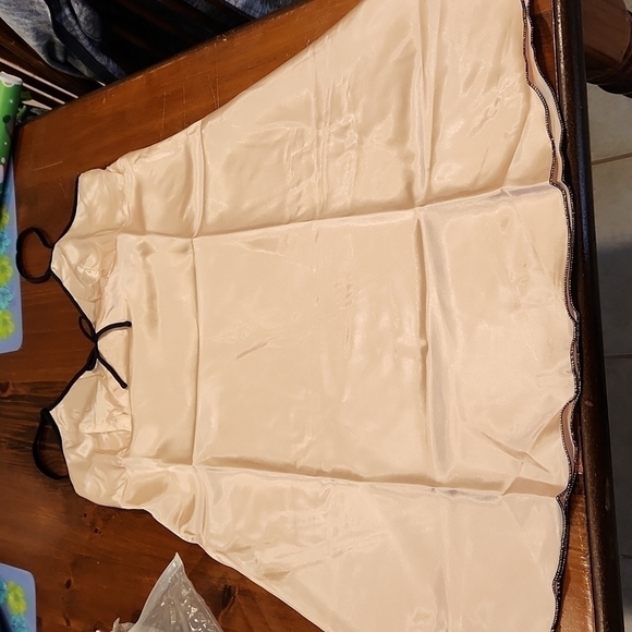 Night wear - Picture 2 of 5